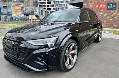 Внедорожник / Кроссовер Audi SQ8 e-tron 2023 в 