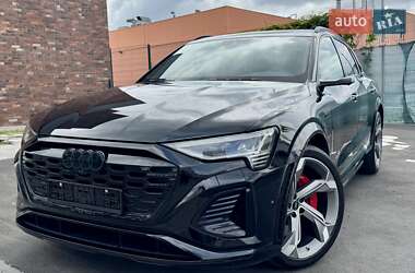 Позашляховик / Кросовер Audi SQ8 e-tron 2023 в Києві
