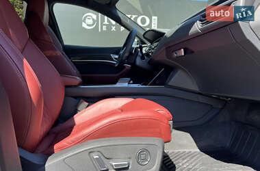 Внедорожник / Кроссовер Audi SQ8 e-tron 2023 в 