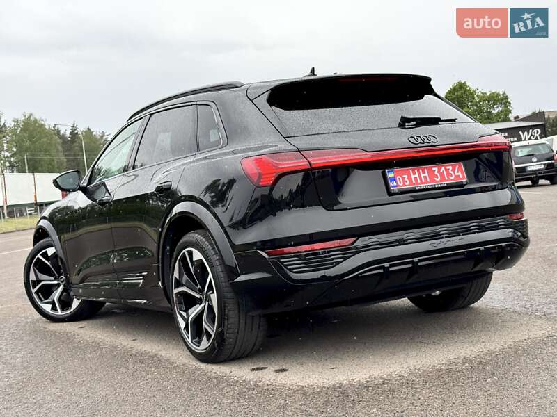 Внедорожник / Кроссовер Audi SQ8 e-tron 2023 в Киеве
