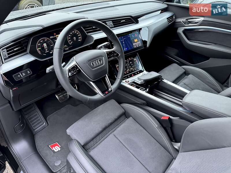 Внедорожник / Кроссовер Audi SQ8 e-tron 2023 в Киеве