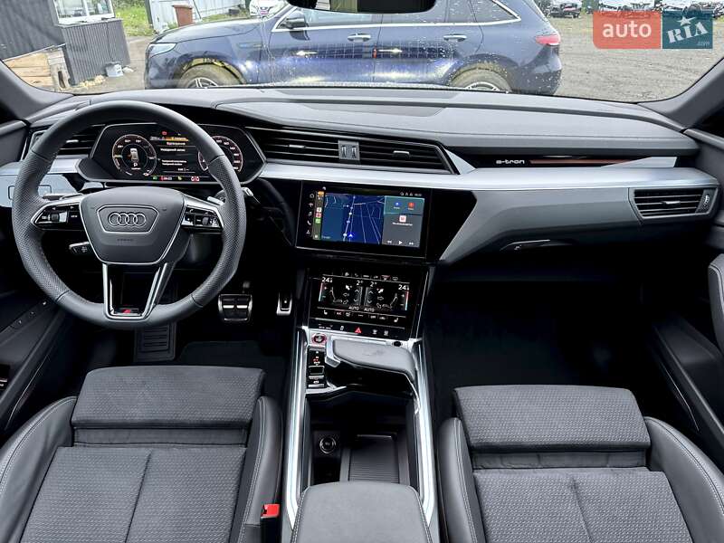 Внедорожник / Кроссовер Audi SQ8 e-tron 2023 в Киеве