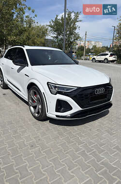 Внедорожник / Кроссовер Audi SQ8 e-tron 2023 в Кропивницком