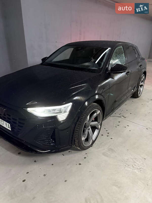 Audi SQ8 e-tron 2024
