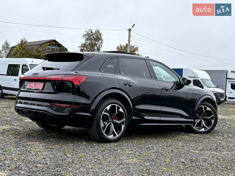 Позашляховик / Кросовер Audi SQ8 e-tron 2024 в Ковелі