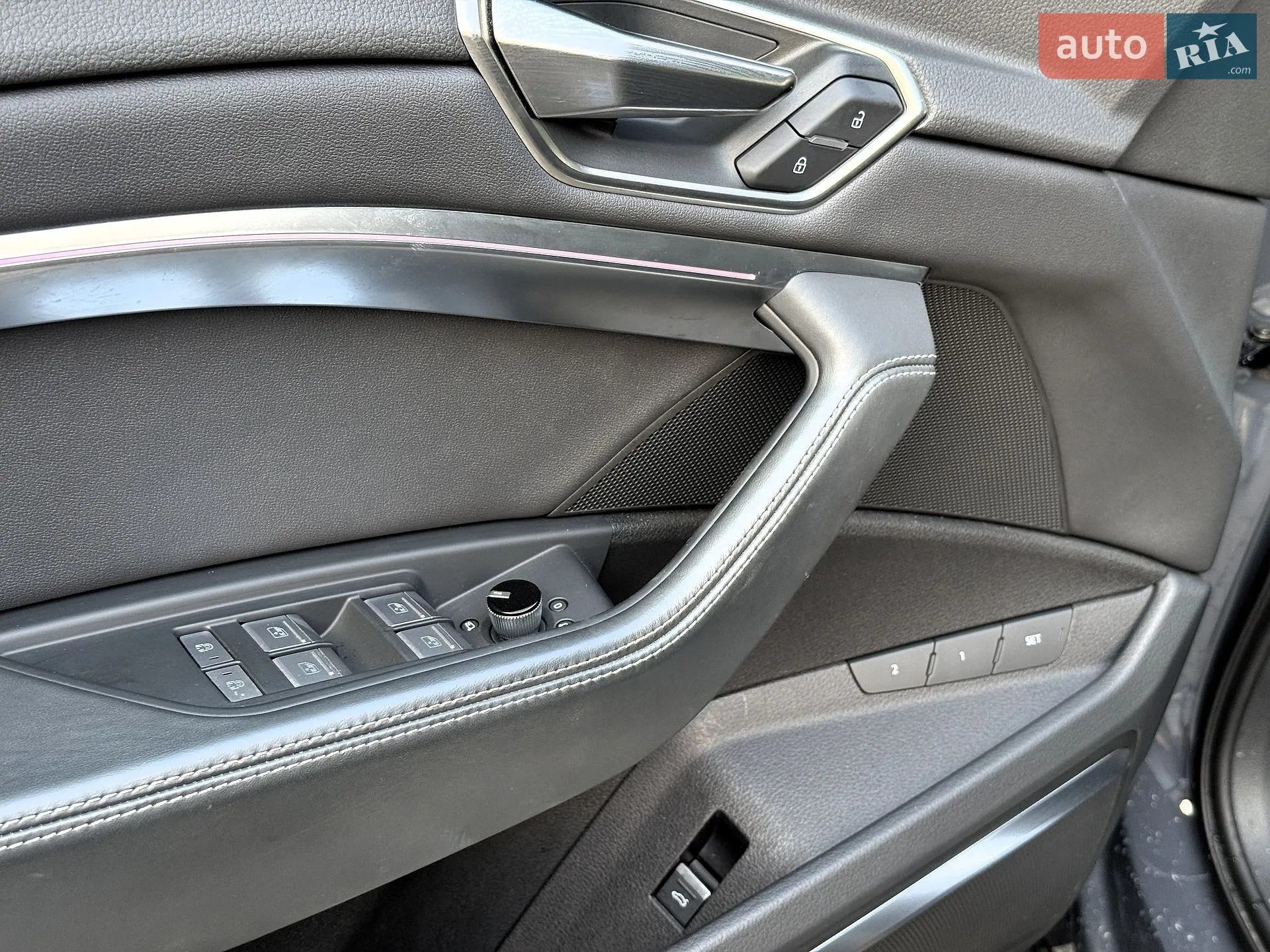 2023 Audi SQ8 - мініатюра 51
