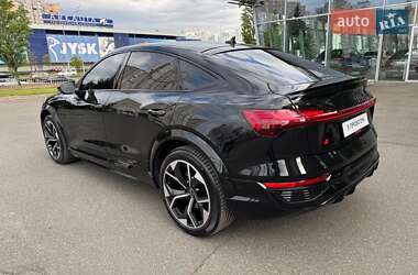 Внедорожник / Кроссовер Audi SQ8 Sportback e-tron 2023 в 