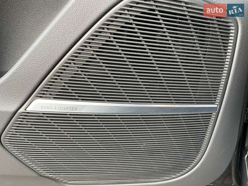 Внедорожник / Кроссовер Audi SQ8 2021 в Киеве