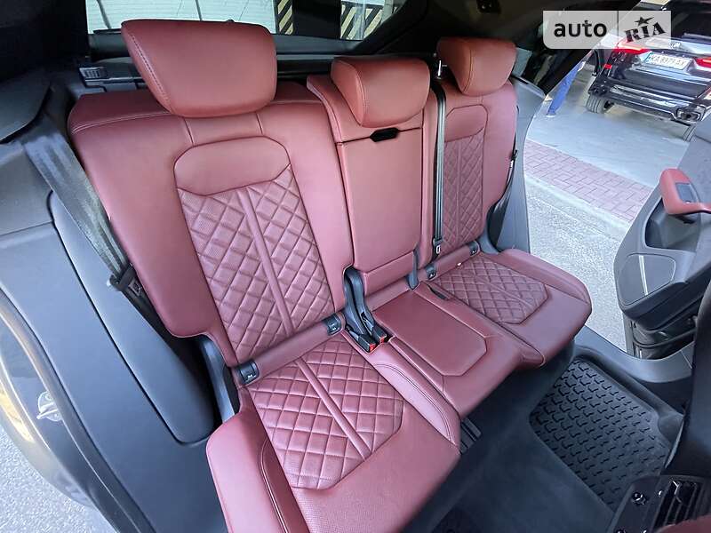 Внедорожник / Кроссовер Audi SQ8 2022 в Киеве