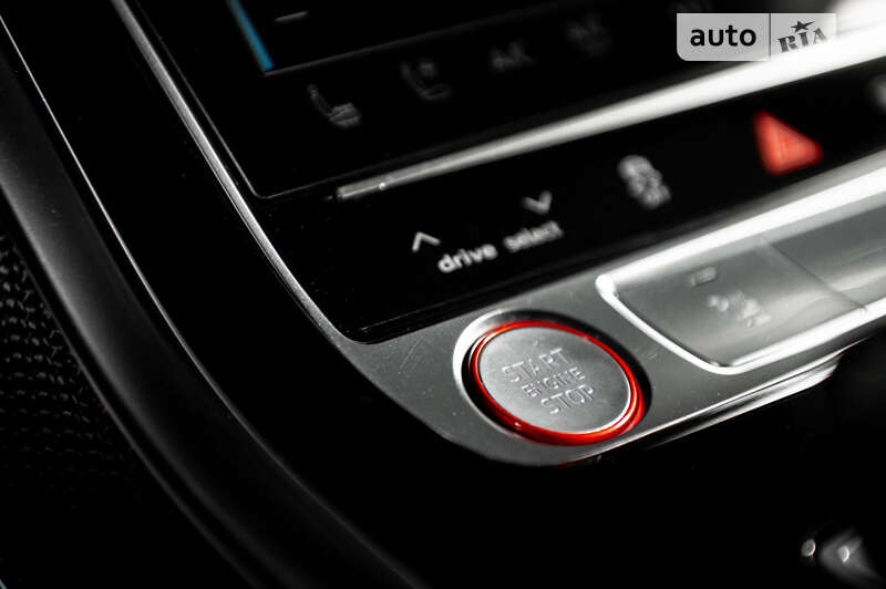 Внедорожник / Кроссовер Audi SQ8 2020 в Ужгороде