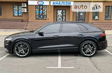 Позашляховик / Кросовер Audi SQ8 2020 в Вишневому