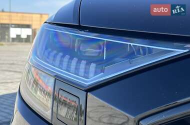 Внедорожник / Кроссовер Audi SQ8 2019 в 