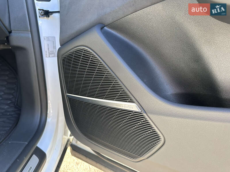 Позашляховик / Кросовер Audi SQ8 2022 в Києві