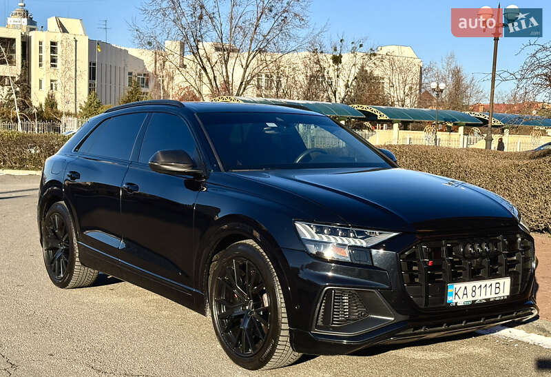 Внедорожник / Кроссовер Audi SQ8 2020 в Киеве