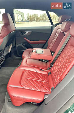 Внедорожник / Кроссовер Audi SQ8 2021 в 