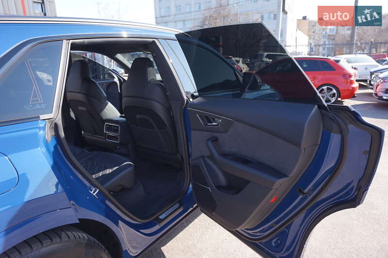 Позашляховик / Кросовер Audi SQ8 2024 в Одесі