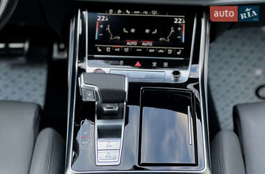 Позашляховик / Кросовер Audi SQ8 2021 в 