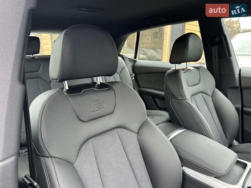 Позашляховик / Кросовер Audi SQ8 2025 в Києві