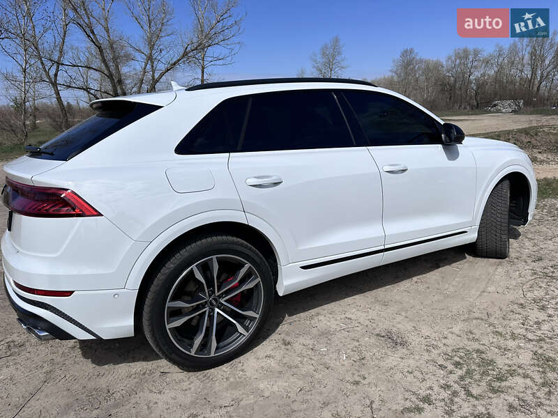 Позашляховик / Кросовер Audi SQ8 2022 в Києві