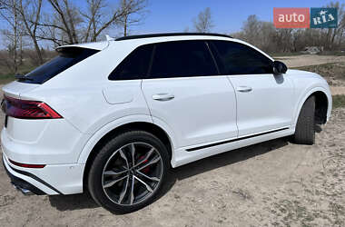 Позашляховик / Кросовер Audi SQ8 2022 в 