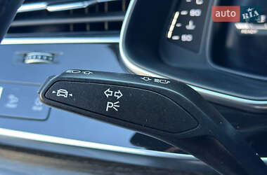 Внедорожник / Кроссовер Audi SQ8 2020 в 