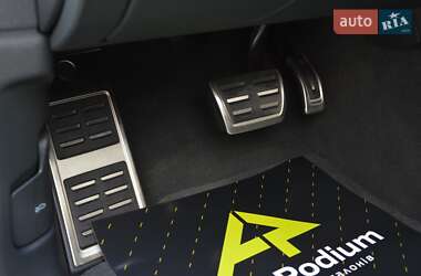 Позашляховик / Кросовер Audi SQ8 2024 в 