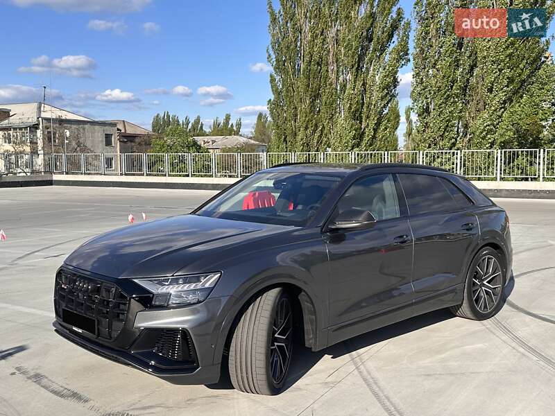 Audi SQ8 2020