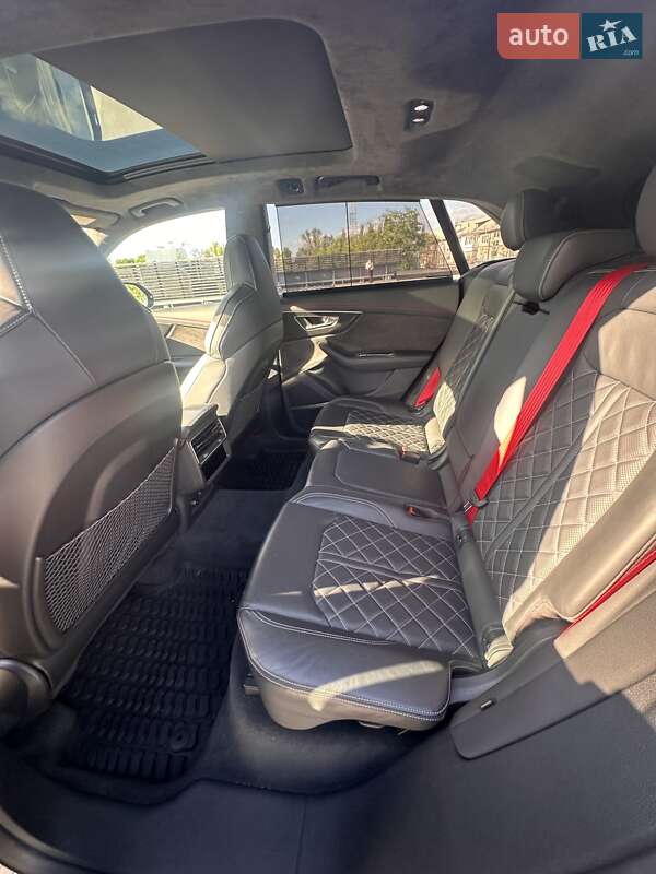 Внедорожник / Кроссовер Audi SQ8 2020 в Киеве