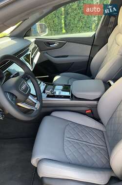Внедорожник / Кроссовер Audi SQ8 2024 в 