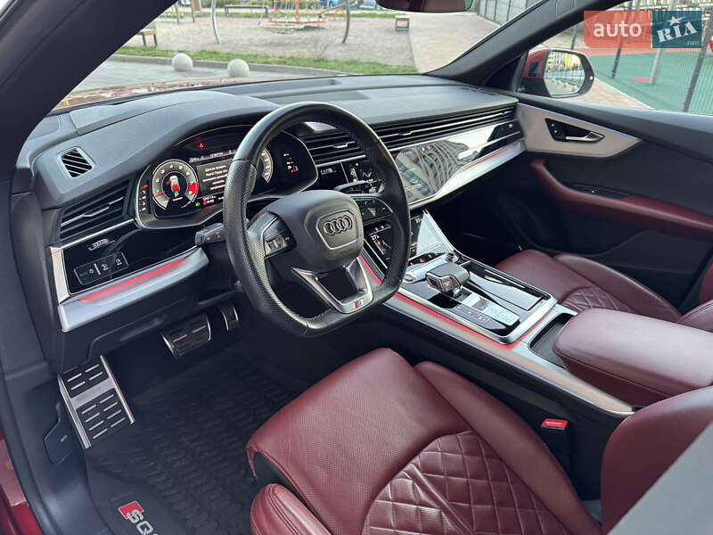 Позашляховик / Кросовер Audi SQ8 2021 в Києві