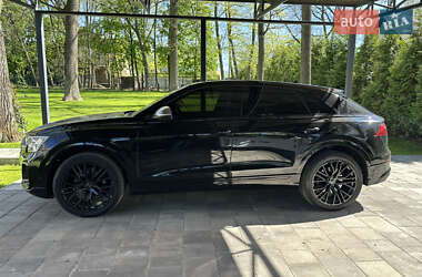 Внедорожник / Кроссовер Audi SQ8 2024 в 