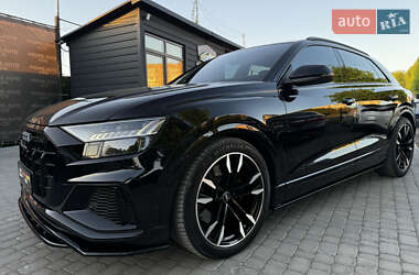 Позашляховик / Кросовер Audi SQ8 2020 в 