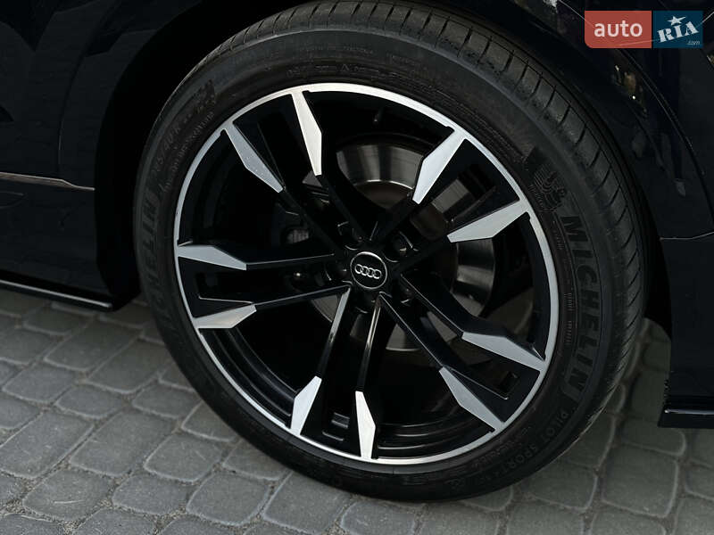 Позашляховик / Кросовер Audi SQ8 2020 в Вінниці