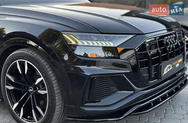 Позашляховик / Кросовер Audi SQ8 2020 в 