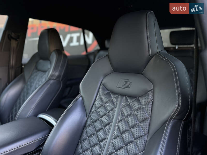 Позашляховик / Кросовер Audi SQ8 2020 в Вінниці