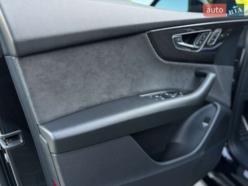 Позашляховик / Кросовер Audi SQ8 2020 в Вінниці