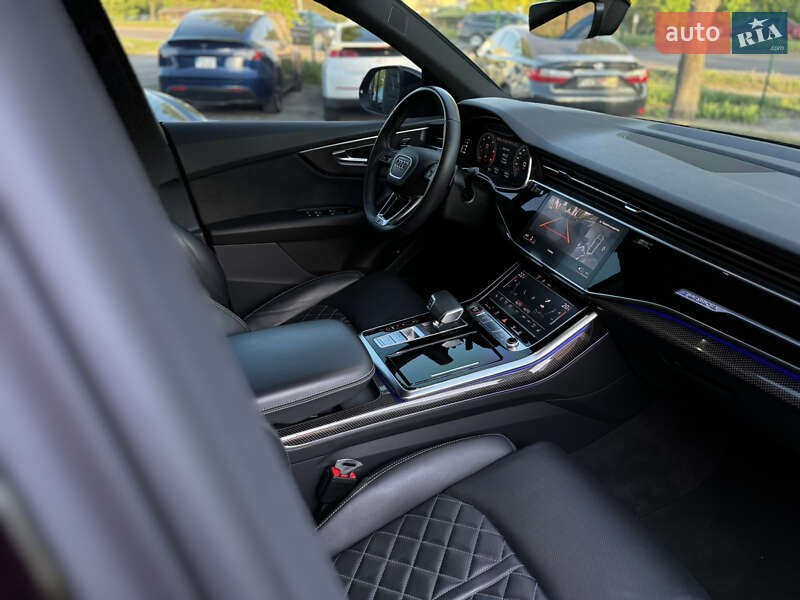 Позашляховик / Кросовер Audi SQ8 2020 в Вінниці