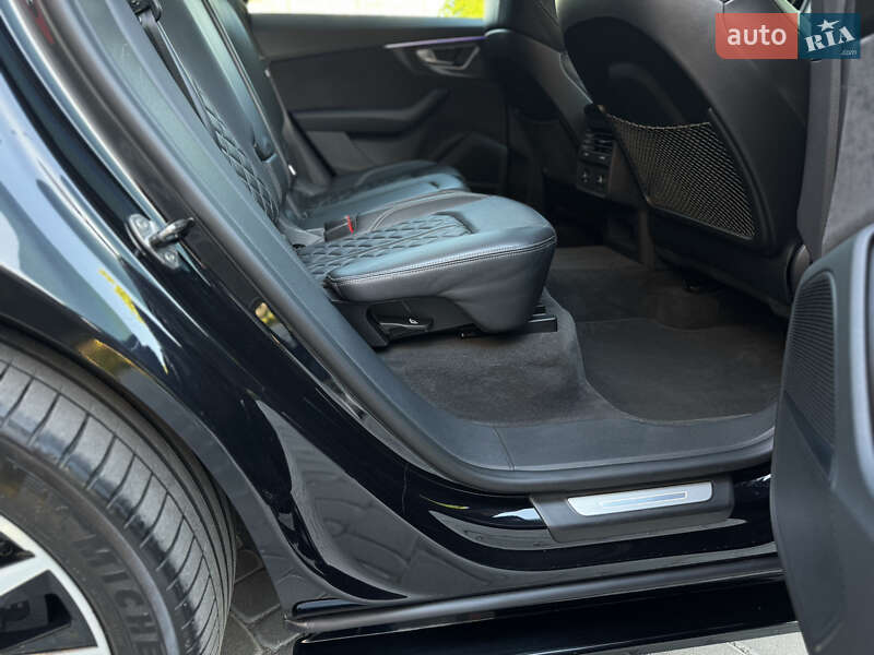 Позашляховик / Кросовер Audi SQ8 2020 в Вінниці