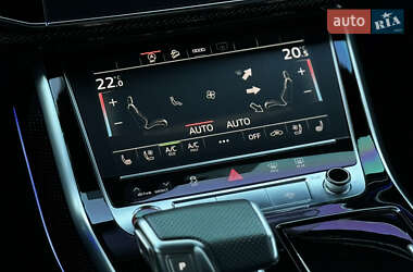 Позашляховик / Кросовер Audi SQ8 2020 в 