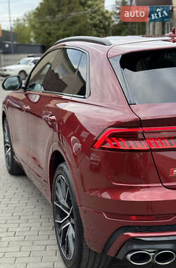 Внедорожник / Кроссовер Audi SQ8 2020 в 