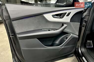 Внедорожник / Кроссовер Audi SQ8 2024 в 