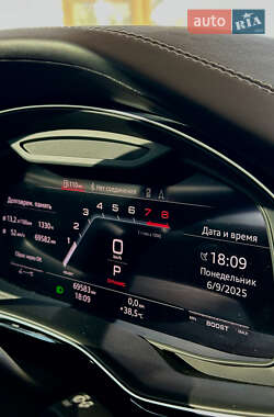 Внедорожник / Кроссовер Audi SQ8 2020 в 