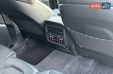 Внедорожник / Кроссовер Audi SQ8 2021 в 