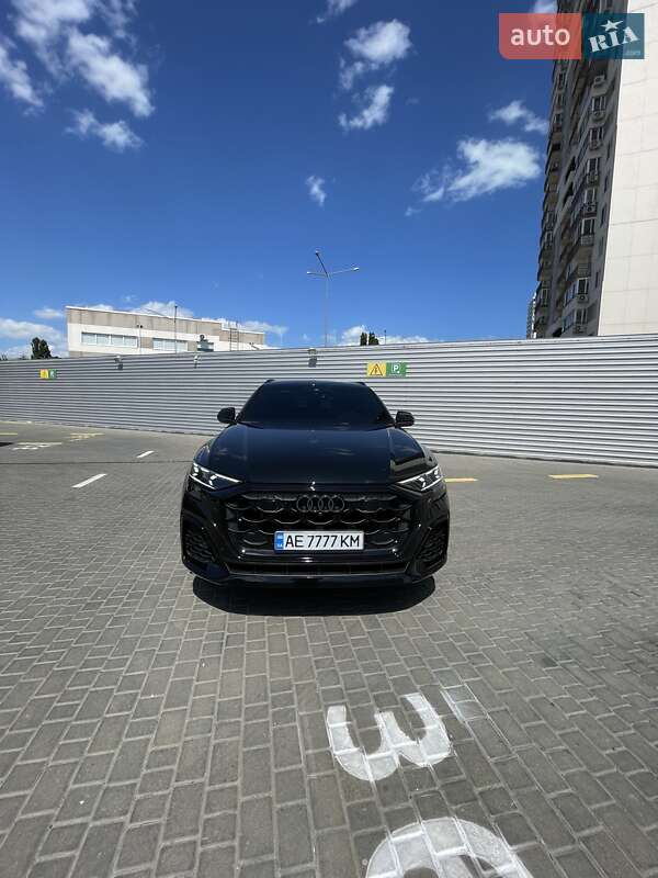 Внедорожник / Кроссовер Audi SQ8 2024 в Кривом Роге