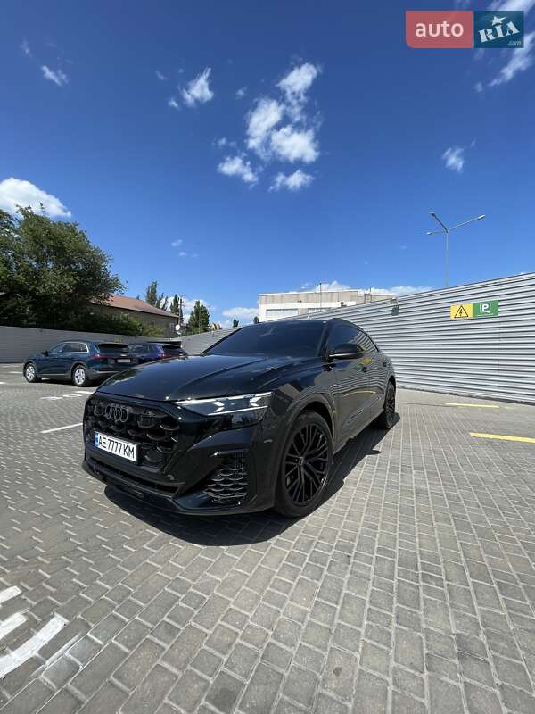 Audi SQ8 2024