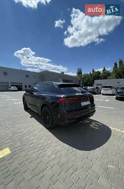 Внедорожник / Кроссовер Audi SQ8 2024 в 