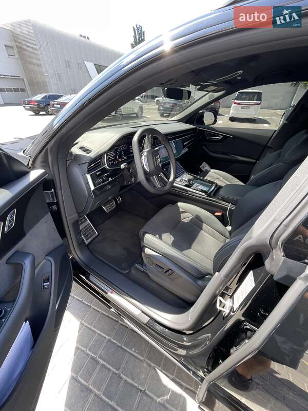 Внедорожник / Кроссовер Audi SQ8 2024 в Кривом Роге