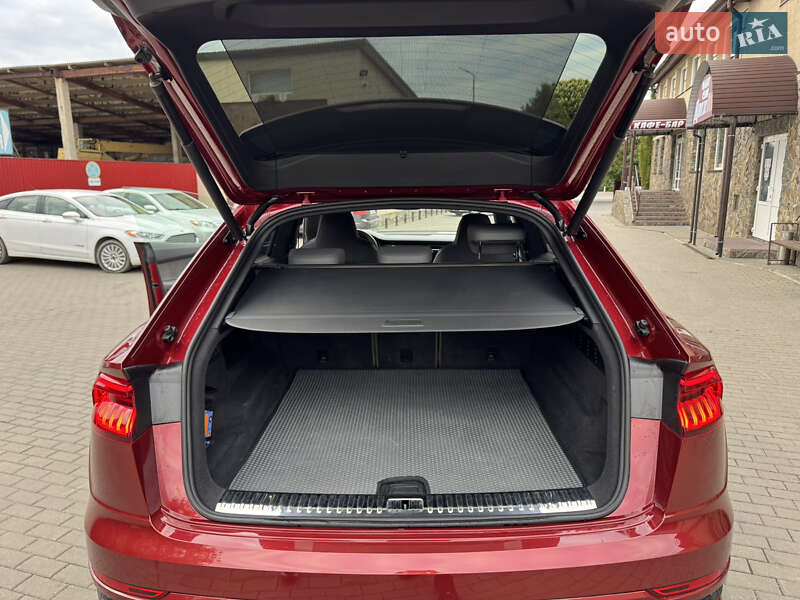 Внедорожник / Кроссовер Audi SQ8 2020 в Владимире