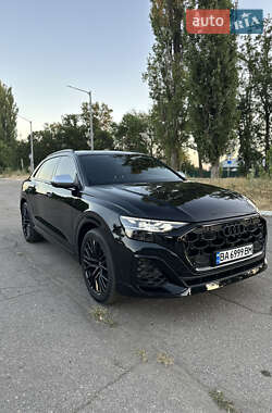 Внедорожник / Кроссовер Audi SQ8 2024 в 