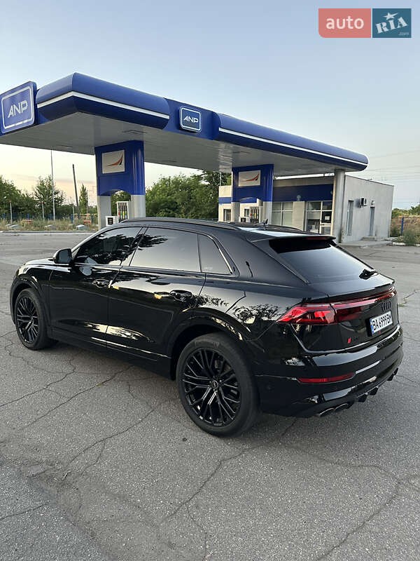 Внедорожник / Кроссовер Audi SQ8 2024 в Кропивницком